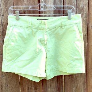 Vineyard vines women’s short size:4